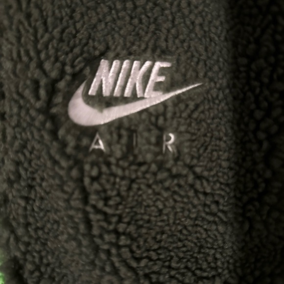 Nike Pullover Jacket - Picture 4 of 4